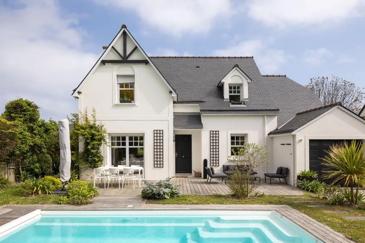 La Villa Des Rochettes - Charmante Maison Avec Piscine Et Jardin Dinard